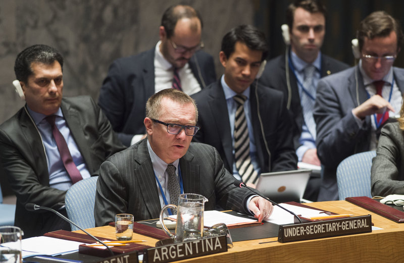 Jeffrey Feltman, Under-Secretary-General for Political Affair, briefs the Security Council at its meeting on the situation with respect to piracy and armed robbery at sea off the coast of Somalia.