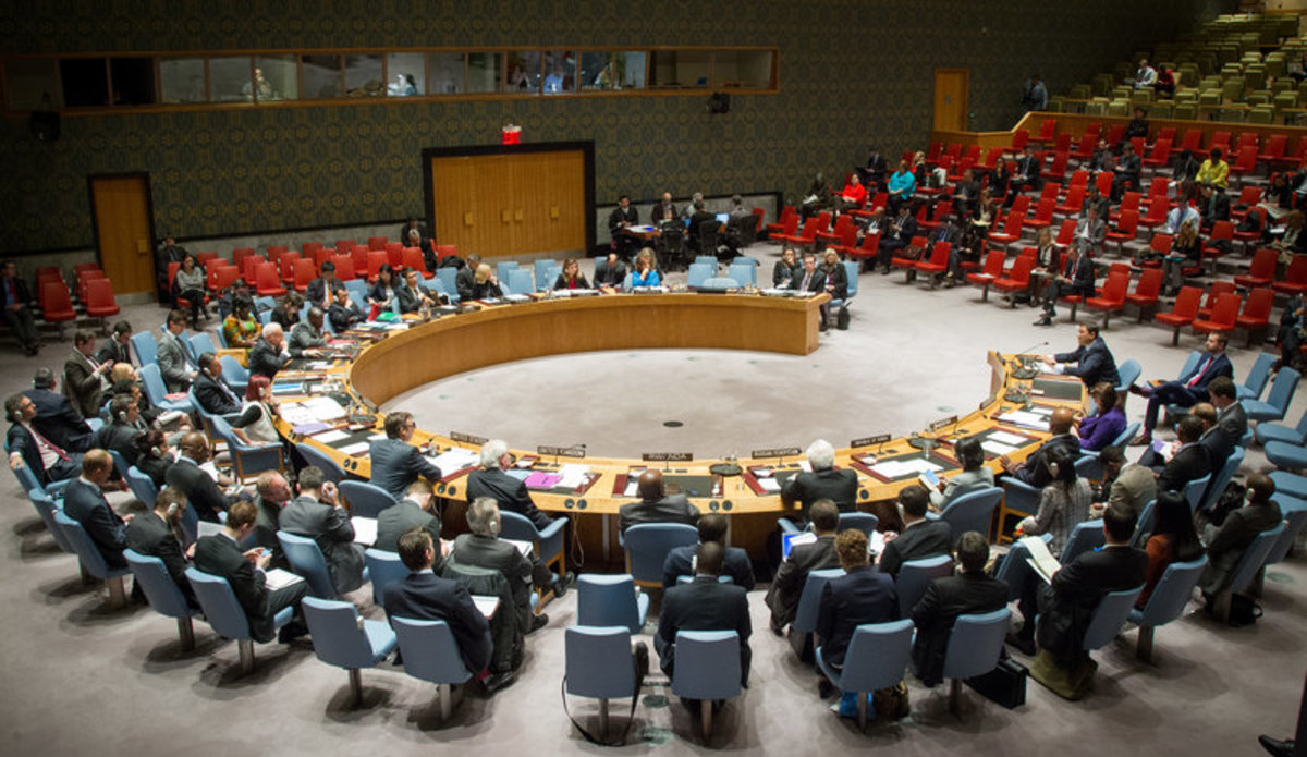 A wide view of the Security Council meeting on the situation in Ukraine.