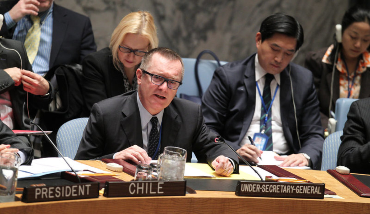 Jeffrey Feltman (centre), Under-Secretary-General for Political Affairs, briefs the Security Council on the situation in Ukraine.